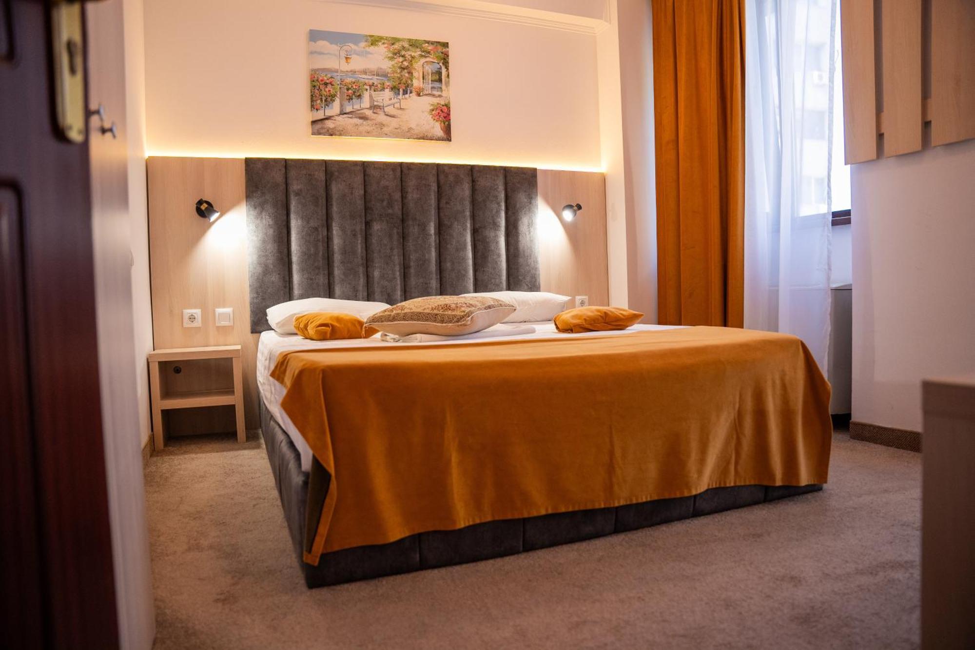 Hotel Cantemir 3*